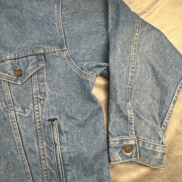 VTG Levi's Strauss & Co 70507‎ Reg Blue Wash Trucker Denim Jacket Mens XL - Picture 8 of 16